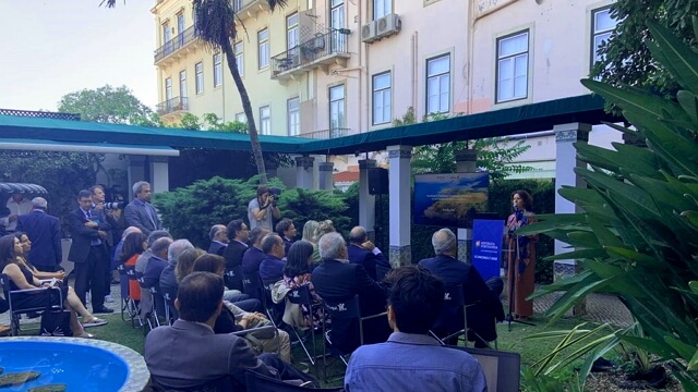 Secretária de Estado do Turismo, Comércio e Serviços, Rita Marques,  faz abertura da apresentação de um ano do plano de retoma do turismo, no jardim do Ministério da Economia e do Mar